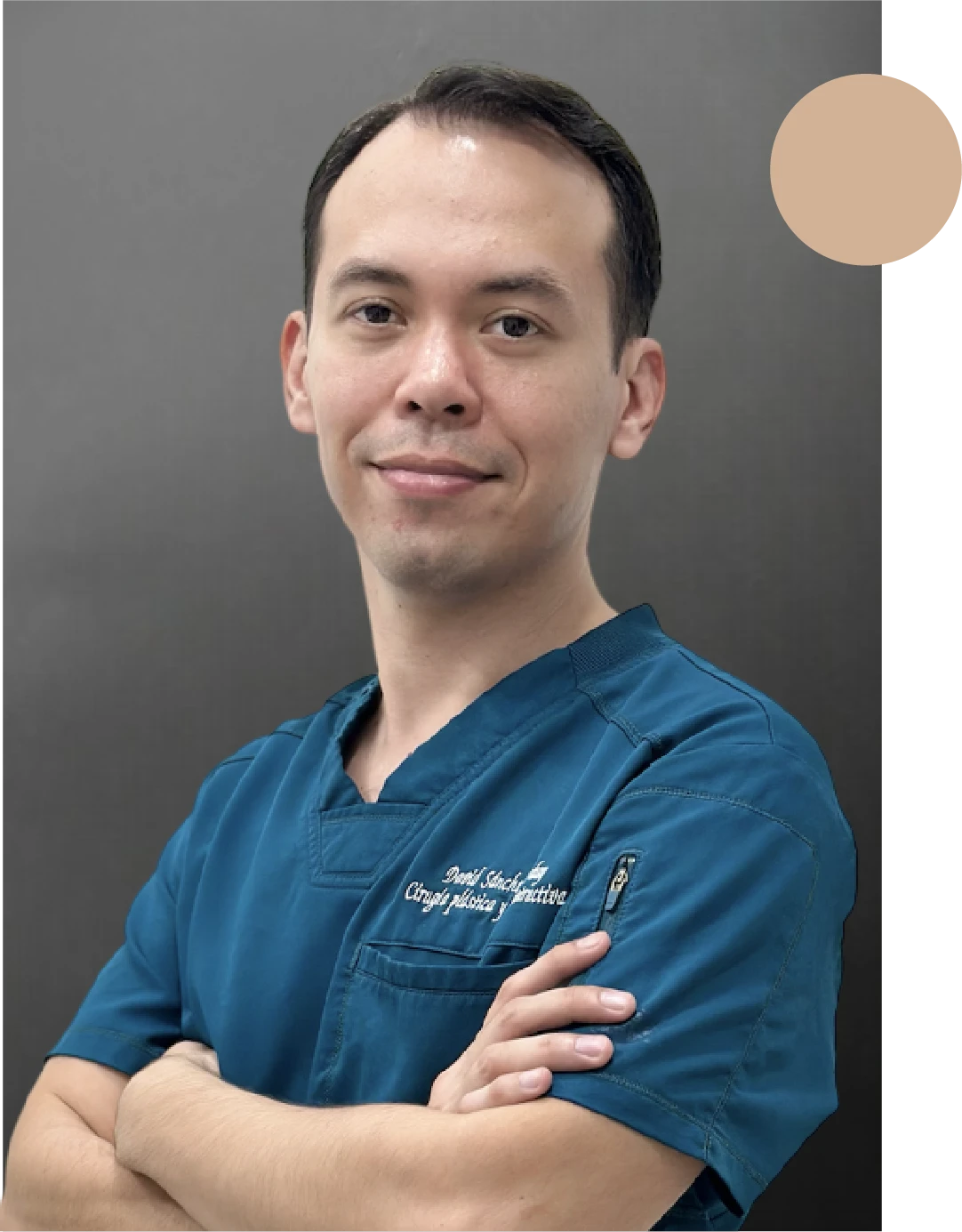 Dr. David Lurduy, cirujano plástico en Riviera Plastic Surgery Center en Cancún